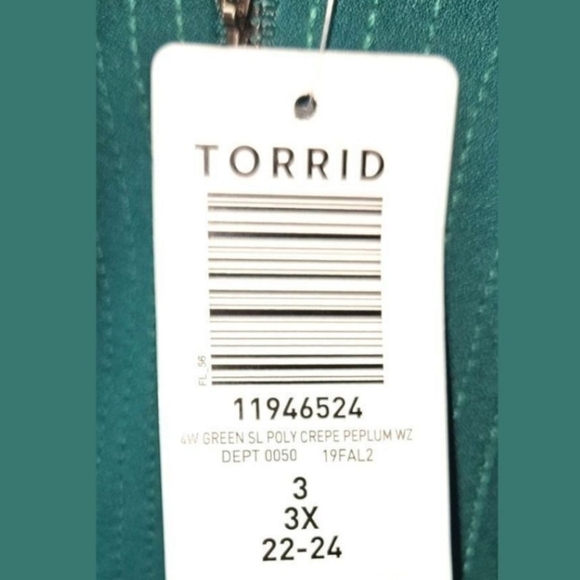 TORRID Botanical Green Crepe Zip Front Tank Top. 3X - Picture 11 of 14